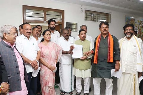ಮತದಾರರ ಪಟ್ಟಿ ಪರಿಷ್ಕರಣೆಯಲ್ಲಿ ಭಾರಿ ಅಕ್ರಮ ಆರೋಪ: ಚುನಾವಣಾ ಆಯೋಗಕ್ಕೆ ಬಿಜೆಪಿ-ಜೆಡಿಎಸ್ ಜಂಟಿ ದೂರು! SIR