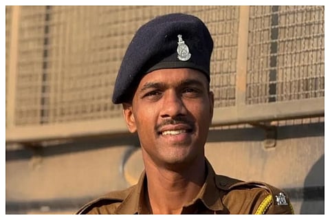 SRPF Constable Shoots Himself 
