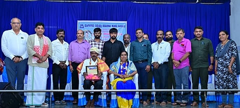  ಮೆಸ್ಕಾಂ ವತಿಯಿಂದ ನಿವೃತ್ತರಾದ ಲೈನ್ ಮೆಕಾನಿಕ್ ಪಾಲಾಕ್ಷಯ್ಯ ಅವರನ್ನು ಸನ್ಮಾನಿಸಲಾಯಿತು. ಪ್ರಮುಖರಾದ ಸತೀಶ್ ಸಪಲ್ಯ, ಹರೀಶ್ ಎಸ್.ಇಂಜಾಡಿ, ನಾರಾಯಣ ಶೆಣೈ, ಚಿದಾನಂದ ಕೆ., ಹರಿಕೃಷ್ಣ ಉಪಸ್ಥಿತರಿದ್ದರು.