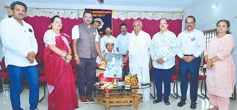 ಸುಬ್ರಹ್ಮಣ್ಯ ಲಯನ್ಸ್ ಅಧ್ಯಕ್ಷೆ ವಿಮಲಾ ರಂಗಯ್ಯ ಅವರನ್ನು ಸನ್ಮಾನಿಸಲಾಯಿತು. ಪ್ರಮುಖರಾದ ಪ್ರೊ.ಕೆ.ರಂಗಯ್ಯ ಶೆಟ್ಟಿಗಾರ್, ನಂಜುಂಡೇಶ್ವರ ಸ್ವಾಮಿ, ಹುಲಿಕಲ್ ನಟರಾಜ್ ಮತ್ತಿತರರು ಉಪಸ್ಥಿತರಿದ್ದರು.