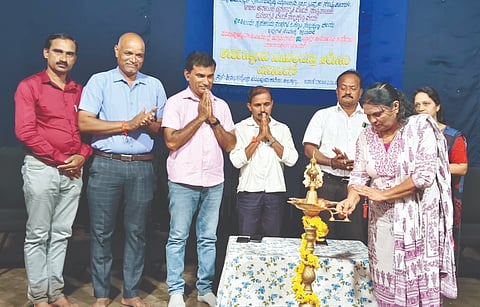  ಅಂತಾರಾಷ್ಟ್ರೀಯ ಮಾದಕ ವಸ್ತು ವಿರೋಧಿ ದಿನಾಚರಣೆ ಕಾರ್ಯಕ್ರಮವನ್ನು ತಾಲೂಕು ಜನಜಾಗೃತಿ ವೇದಿಕೆ ಮಾಜಿ ಅಧ್ಯಕ್ಷೆ ವಿಮಲಾ ರಂಗಯ್ಯ ಉದ್ಘಾಟಿಸಿದರು. ಪ್ರಮುಖರಾದ ಸೋಮಶೇಖರ ನಾಯಕ್, ಸತೀಶ್ ಟಿ.ಎನ್., ಬಾಲಕೃಷ್ಣ ಗೌಡ ಮತ್ತಿತರರು ಉಪಸ್ಥಿತರಿದ್ದರು.