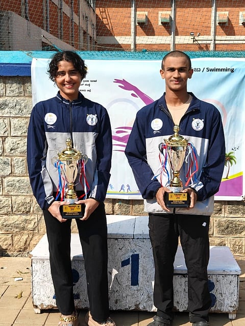 ಈಜು ಸ್ಫರ್ಧೆಯಲ್ಲಿ ಚಿನ್ನ ಗೆದ್ದ ಕ್ರೀಡಾಪಟುಗಳು..
