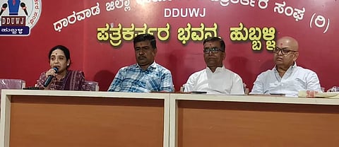 meditation ಸುದ್ದಿಗೋಷ್ಠಿಯಲ್ಲಿ ಮಾತನಾಡಿದ ಸಹಜ ಯೋಗ ಧ್ಯಾನ ಸಂಸ್ಥೆಯ ಸಂಚಾಲಕಿ ಡಾ. ಪುಷ್ಪಾ ಪಾಣಿಗಟ್ಟಿ.