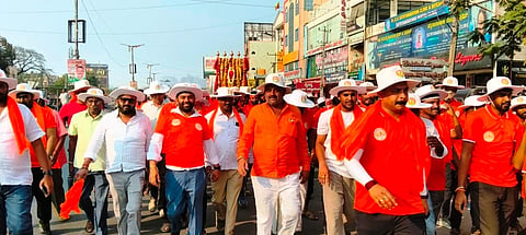 ಬಿವೈ ವಿಜಯೇಂದ್ರ ಯುವ ಸೇನೆ ವತಿಯಿಂದ ಪಾದಯಾತ್ರೆ ಹಮ್ಮಿಕೊಂಡಿರುವುದು.
