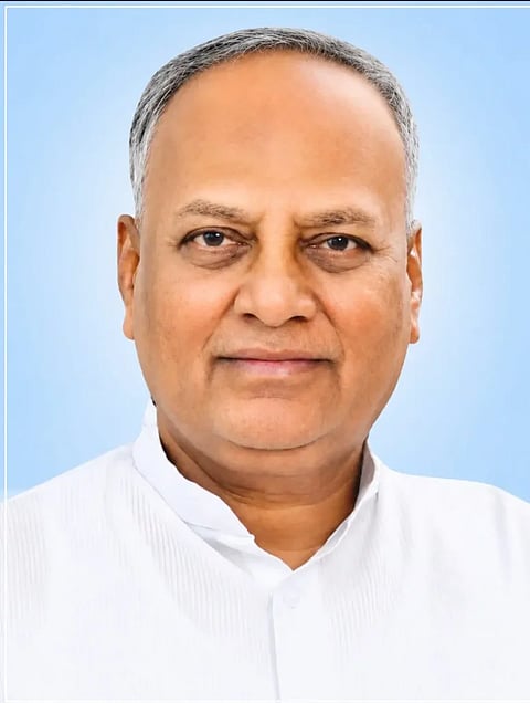 HD development ಕೆಎಲ್​ಇ ಸಂಸ್ಥೆಯ ಮಾಜಿ ನಿರ್ದೇಶಕ ಶಂಕರಣ್ಣ ಮುನವಳ್ಳಿ.