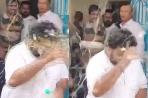 ಬಂಗಾಳದಲ್ಲಿ ಟಿಎಂಸಿ ನಾಯಕರ ಮೇಲೆ ಸರಣಿ ಮೊಟ್ಟೆ ದಾಳಿ: ಕೋರ್ಟ್ ಆವರಣದಲ್ಲೇ ಸೌಮಿತ್ರ ಬ್ಯಾನರ್ಜಿಗೆ ಕಳ್ಳ ಎಂದ ಸಾರ್ವಜನಿಕರು! 