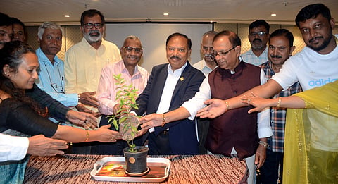 ನಿವೃತ್ತ ಐಎಎಸ್ ಅಧಿಕಾರಿ ಕೆ.ಅಮರನಾರಾಯಣ 