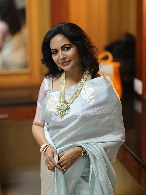 Singer Sunitha Upadrashta