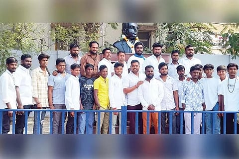 ತಾವರಗೇರಾದ ಡಾ.ಅಂಬೇಡ್ಕರ್ ವೃತ್ತದಲ್ಲಿ ಭೀಮಾ ಕೋರೆಗಾಂವ್ ವಿಜಯೋತ್ಸವ ಆಚರಿಸಲಾಯಿತು. ಪ್ರಮುಖರಾದ ಬೆಟ್ಟಪ್ಪ ವಕೀಲ, ಗೌತಮ ಭಂಡಾರಿ, ಪ್ರಶಾಂತ ನಾರಿನಾಳ, ವಿಜಯ, ಮಂಜುನಾಥ ಇತರರಿದ್ದರು.