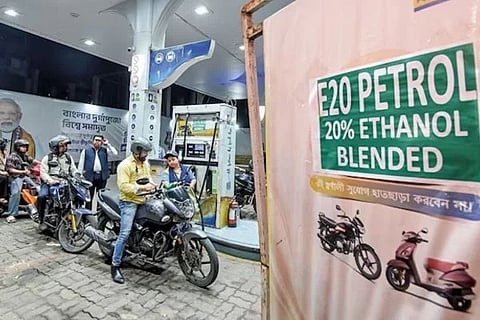 E20 Petrol | ಇ20 ಪೆಟ್ರೋಲ್‌ನಿಂದ ಇಂಜಿನ್‌ಗೆ ಯಾವುದೇ ಹಾನಿಯಿಲ್ಲ, ಮೈಲೇಜ್‌ ಕಡಿತವೂ ಇಲ್ಲ!...ವೈಜ್ಞಾನಿಕ ವರದಿ ಉಲ್ಲೇಖಿಸಿ ಕೇಂದ್ರದ ಸ್ಪಷ್ಟನೆ