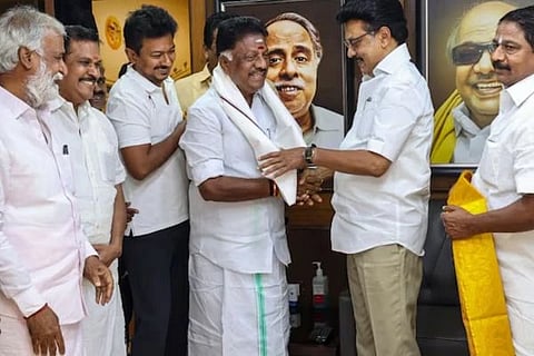 OP Panneerselvam | ಡಿಎಂಕೆಗೆ ಬಿಗ್​ ಶಾಕ್!..ಪಕ್ಷ ಸೇರ್ಪಡೆಯಾದ 6 ತಿಂಗಳಲ್ಲೇ ಗುಡ್‌ಬೈ ಹೇಳಲು ಸಿದ್ಧರಾದ್ರಾ ಪನ್ನೀರ್‌ಸೆಲ್ವಂ..?