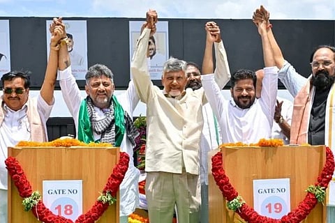 ADR Report > ದೇಶದ ಶೇ 45ರಷ್ಟು ಮುಖ್ಯಮಂತ್ರಿಗಳ ಮೇಲೆ ಕ್ರಿಮಿನಲ್ ಕೇಸ್... ಎಡಿಆರ್ ವರದಿಯಿಂದ ಆಘಾತಕಾರಿ ಸತ್ಯ ಬಹಿರಂಗ!