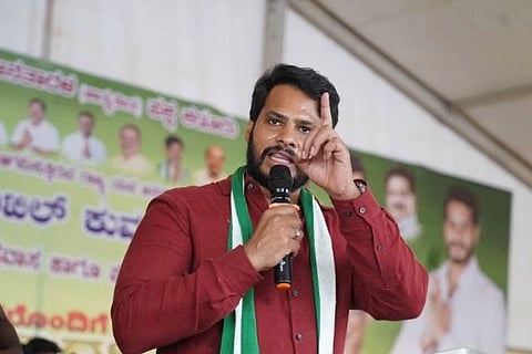 JDS Complaint | ಎಸ್‌ಐಆರ್ ಪ್ರಕ್ರಿಯೆಯಲ್ಲಿ ಭಾರಿ ಅಕ್ರಮ ಆರೋಪ; ನಿಖಿಲ್ ಕುಮಾರಸ್ವಾಮಿ ನೇತೃತ್ವದಲ್ಲಿ ಚುನಾವಣಾ ಆಯೋಗಕ್ಕೆ ಜೆಡಿಎಸ್ ದೂರು! 