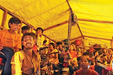 ಬರದ ಎಫೆಕ್ಟ್ 35 ಸಾವಿರ ಲಂಬಾಣಿ ಕುಟುಂಬಗಳ ಗುಳೆ