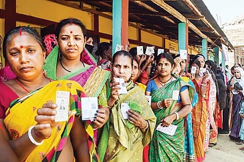 ಮತಪತ್ರ VS ಮತಯಂತ್ರ