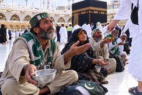 Pakistan Hajj Advisory | ಅಲ್ಲಿಗೆ ಹೋಗಿ ಕಳ್ಳತನ, ಭಿಕ್ಷಾಟನೆ ಮಾಡಿದ್ರೆ ಗಡೀಪಾರು ಮಾಡ್ತೀವಿ!... ಹಜ್​ ಯಾತ್ರಿಕರಿಗೆ ಪಾಕಿಸ್ತಾನದಿಂದ ಕಟ್ಟುನಿಟ್ಟಿನ ಎಚ್ಚರಿಕೆ