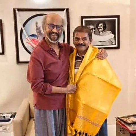 ಸರಳತೆ ಮತ್ತು ಸಜ್ಜನಿಕೆ