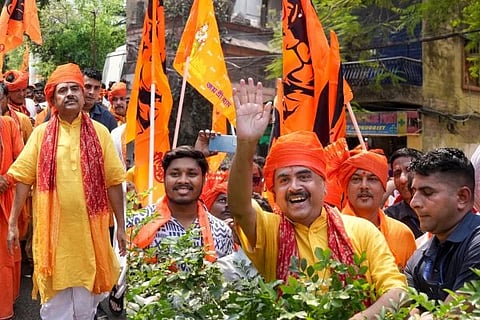 Ram Navami Rally In Bhabanipur | ಭವಾನಿಪುರದಲ್ಲಿ ನಡೆದ ರಾಮನವಮಿ ಮೆರವಣಿಗೆಯಲ್ಲಿ ವಿರೋಧ ಪಕ್ಷದ ನಾಯಕ ಸುವೇಂದು ಅಧಿಕಾರಿ