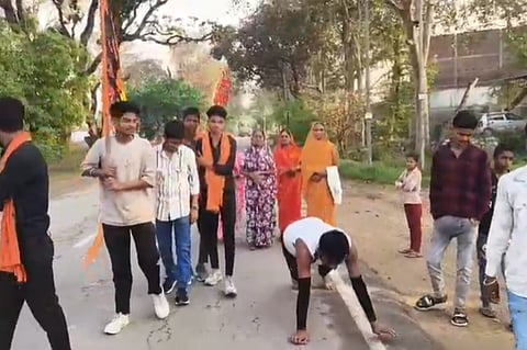 ಹರಕೆ ತೀರಿಸಿದ ವ್ಯಕ್ತಿ 