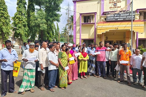 ವಂಚನೆಯಿಂದ ನೊಂದ ಮಹಿಳೆಯರು