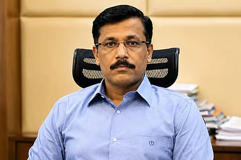 ಮಹಾರಾಷ್ಟ್ರ ಎಫ್​ಡಿಎ ಅಧಿಕಾರಿ ತುಕಾರಂ ಮುಂಧೆ