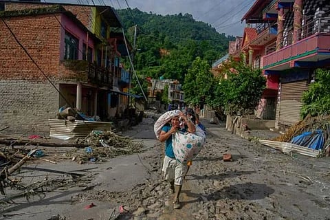 Nepal Floods  | ಪ್ರಾಣ ಕೈಯಲ್ಲಿ ಹಿಡಿದು 4 ದಿನ ಬೆಟ್ಟದಲ್ಲಿ ಕಳೆದ ಯುವಕನ ಕಥೆ ಇದು