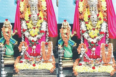 ಮಾನ್ವಿ ಜಗನ್ನಾಥ ದಾಸರ ಸನ್ನಿಧಾನದಲ್ಲಿ ಮಧ್ವಾಚಾರ್ಯರ 710 ನೇ  ಜಯಂತಿ ಅಂಗವಾಗಿ ವಿಶೇಷ ಪೂಜೆ ನೆರವೇರಿಸಲಾಯಿತು.