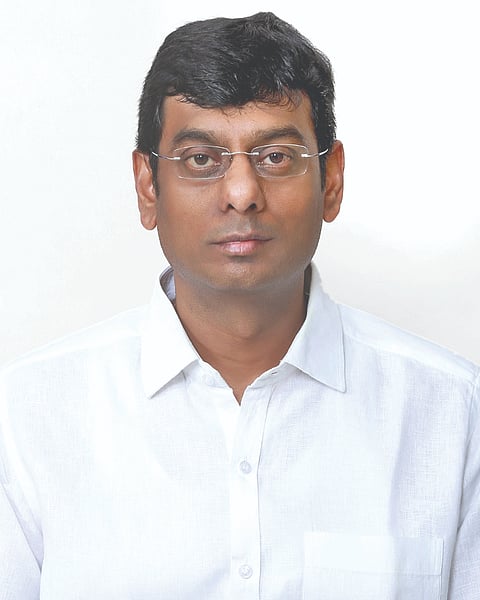 ಸುನೀಲಗೌಡ ಪಾಟೀಲ, ವಿಪ ಸದಸ್ಯ