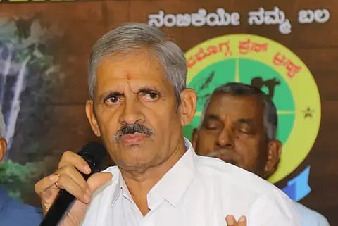  ಕೆ.ವಿ.ವಸಂತಕುಮಾರ್ ನಾಗರಿಕ ಹಿತರಕ್ಞಣಾ ವೇದಿಕೆಗಳ ಒಕ್ಕೂಟದ ಪ್ರಧಾನ ಕಾರ್ಯದರ್ಶಿ.
