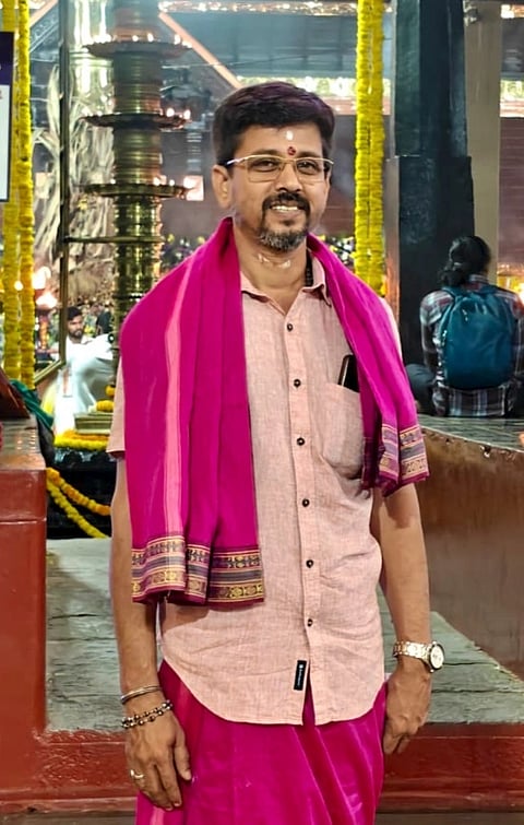 ನಾಪತ್ತೆಯಾಗಿರುವ ಉಡುಪಿ ತಾಲೂಕಿನ ಕೊಡವೂರು ಗ್ರಾಮದ ಶ್ರೀ ಶಂಕರನಾರಾಯಣ ದೇವಸ್ಥಾನದ ತಾತ್ಕಾಲಿಕ ಮೇಲುಸ್ತುವಾರಿ ವೆಂಕಟಕೃಷ್ಣ.