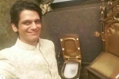 golden toilet