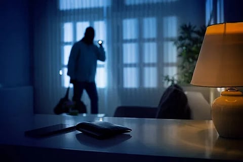 Robbery at BESCOM JE's house