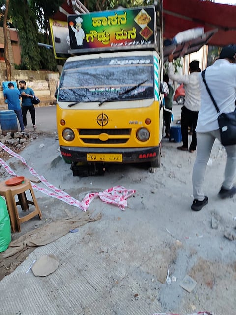 ಅನಧಿಕೃತ ತಿಂಡಿಬೀದಿ (ಫುಡ್‌ಕೋರ್ಟ್) ಕುರಿತು 