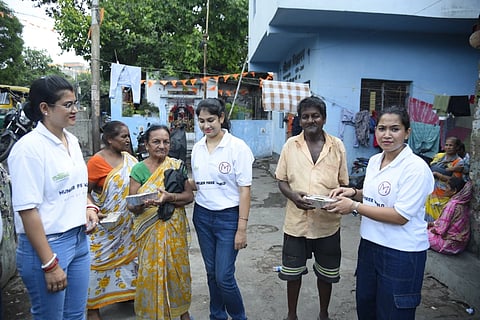 ಹಂಗರ್ ಫ್ರೀ ವರ್ಲ್ಡ್‌ನ ದೈನಂದಿನ ಆಹಾರ ವಿತರಣಾ ಕಾರ್ಯಕ್ರಮ