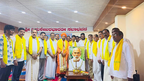 ಗೋಕರ್ಣದ ಪುಣ್ಯಾಶ್ರಮದಲ್ಲಿ  ಜೂನ್ 11  ರಂದು ನಡೆದ ಎರಡು ದಿನಗಳ ರಾಷ್ಟ್ರೀಯ ಈಡಿಗ ಮಹಾಮಂಡಲದ ವಾರ್ಷಿಕ ಸಭೆಯನ್ನು ವೆಂಕಟೇಶ ಎಂ  ಕಡೇಚೂರ್ ಉದ್ಘಾಟನೆ ಮಾಡಿದರು  2. ಶಾಸಕರಾದ ಬೇಳೂರು ಗೋಪಾಲಕೃಷ್ಣ ಅವರಿಗೆ ಸಚಿವ ಸ್ಥಾನ ಸಿಗುವಂತೆ, ಡಾ. ಪ್ರಣಮನಂದ ಸ್ವಾಮೀಜಿಯವರ ನೇತೃತ್ವದಲ್ಲಿ ನಡೆದ ಗಾಯತ್ರಿ ಹೋಮ ಹಾಗೂ ಪ್ರಾರ್ಥನೆ