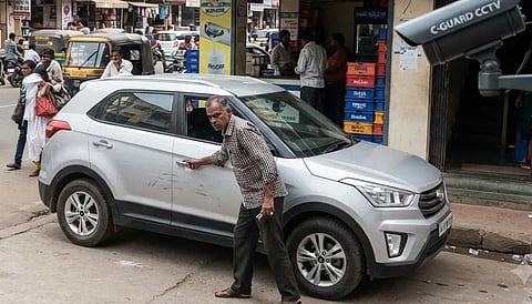 ಕಾರು ಹಾನಿಗೊಳಿಸುವ ಕಾಲ್ಪನಿಕ ಎಐ ಚಿತ್ರ