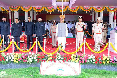 ನಗರದ ಪೊಲೀಸ್ ಪರೇಡ್ ಮೈದಾನದಲ್ಲಿ 80ನೇ ಸ್ವಾತಂತ್ರ್ಯ ದಿನಾಚರಣೆ ಪ್ರಯುಕ್ತ ರಾಷ್ಟ್ರಧ್ವಜಾರೋಹಣ ನೆರವೇರಿಸಿದರು. 