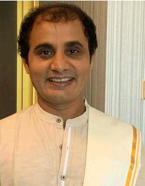 ಬಡಗುತಿಟ್ಟು ಯಕ್ಷಗಾನದ ಖ್ಯಾತ ಸ್ತ್ರೀ ವೇಷಧಾರಿ ಸುಬ್ರಹ್ಮಣ್ಯ ಹೆಗಡೆ ಯಲಗುಪ್ಪ.