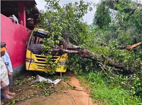 ಬರಿಮಾರು ಗ್ರಾಮದ ಕಲ್ಲೆಟ್ಟಿ ದೈವಸ್ಥಾನದ ಬಳಿ ದುರ್ಘಟನೆ