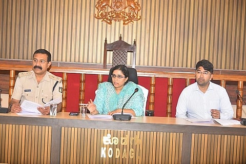 ಗಣರಾಜ್ಯೋತ್ಸವವನ್ನು ಅರ್ಥಪೂರ್ಣವಾಗಿ ಆಚರಿಸುವ ಸಂಬಂಧ ಸೋಮವಾರ ನಡೆದ ಪೂರ್ವಭಾವಿ ಸಭೆಯಲ್ಲಿ ಆರ್.ಐಶ್ವರ್ಯ ಮಾತನಾಡಿದರು. 