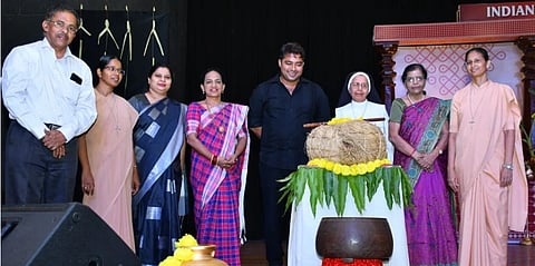  ಭಾರತದ ಸಮೃದ್ಧ ಪರಂಪರೆ, ಆಚಾರ-ವಿಚಾರ ಮತ್ತು ಸಂಸ್ಕೃತಿಯ ವೈವಿಧ್ಯತೆಯನ್ನು ಆಚರಿಸುವ ನಿಟ್ಟಿನಲ್ಲಿ ಮಂಗಳೂರಿನ ಸೈಂಟ್ ಆಗ್ನೆಸ್ ಕಾಲೇಜು ( ಸ್ವಾಯತ್ತ) ಇದರ ಆಂತರಿಕ ಗುಣಮಟ್ಟ ಭರವಸೆ ಘಟಕ ವತಿಯಿಂದ ಇಂಡಿಯನ್ ನಾಲೆಜ್ ಸಿಸ್ಟಮ್ಸ್(ಐಕೆಎಸ್)ಕಾರ್ಯಕ್ರಮವನ್ನು ಆಳ್ವಾಸ್ ಶಿಕ್ಷಣ ಪ್ರತಿಷ್ಠಾನದ ವ್ಯವಸ್ಥಾಪಕ ಟ್ರಸ್ಟಿ ವಿವೇಕ್ ಆಳ್ವ  ಉದ್ಘಾಟಿಸಿದರು.