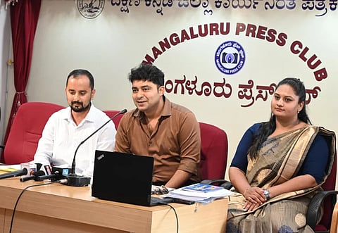 ಳ್ವಾಸ್ ಶಿಕ್ಷಣ ಪ್ರತಿಷ್ಠಾನದ ಟ್ರಸ್ಟಿ ವಿವೇಕ ಆಳ್ವ, ಆಳ್ವಾಸ್ ಸ್ವಾಯತ್ತ ಕಾಲೇಜು ಪತ್ರಿಕೋದ್ಯಮ ವಿಭಾಗ ಮುಖ್ಯಸ್ಥ ಪ್ರಸಾದ ಶೆಟ್ಟಿ, ಪ್ಲೇಸ್‌ಮೆಂಟ್ ವಿಭಾಗ ಮುಖ್ಯಸ್ಥೆ ರಂಜಿತಾ ಆಚಾರ್ಯ ಉಪಸ್ಥಿತರಿದ್ದರು.