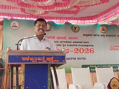 ಹಾಸನದಲ್ಲಿ ಹಮ್ಮಿಕೊಂಡಿದ್ದ ರಾಜ್ಯ ಮಟ್ಟದ ಆಲೂಗೆಡ್ಡೆ ಮೇಳ ಹಾಗು ಸಿರಿ ಧಾನ್ಯ ಮೇಳದಲ್ಲಿ ಆಲೂ ಉತ್ಪಾದನೆಯಲ್ಲಿ ತಾಂತ್ರಿಕ ವಿಧಾನ ಕುರಿತು ಡಾ. ಅಮರನಂಜುಂಡೇಶ್ವರ  ಉಪನ್ಯಾಸ ನೀಡಿದರು. 