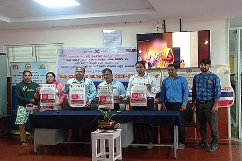 ಎಚ್‌ಐವಿ ಮತ್ತು ಸಿಪಿಲ್ಸ್ ಕುರಿತು ಸ್ವಯಂ ಮೌಲ್ಯಮಾಪನಕ್ಕಾಗಿ ಕ್ಯೂ ಆರ್ ಕೋಡ್ ಸ್ಕ್ಯಾನ್ ಮಾಡುವ ಮೂಲಕ ಸೇವೆಗಳ ಮಾಹಿತಿ ನೀಡುವ ಬಿತ್ತಿಪತ್ರವನ್ನು ಬಿಡುಗಡೆ ಮಾಡಲಾಯಿತು. ಡಾ.ಸನತ್ ಕುಮಾರ್, ಡಾ.ಹರ್ಷವರ್ಧನ್ ಇತರರಿದ್ದರು.