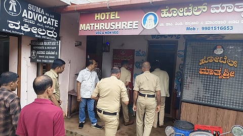 ಬೆಳ್ತಂಗಡಿ ಪೊಲೀಸರು ಸ್ಥಳ ಮಹಜರು ನಡೆಸಿದ್ದಾರೆ.