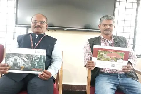 ಕೇಂದ್ರೀಯ ಕಾಫಿ ಸಂಶೋಧನಾ ಕೇಂದ್ರದಲ್ಲಿ ನಡೆಯಲಿರುವ ಶತಮಾನೋತ್ಸವ ಸಮಾರಂಭದ ಮಾಹಿತಿ ಪುಸ್ತಕವನ್ನು ಸಂಶೋಧನಾ ನಿರ್ದೇಶಕ ಡಾ. ಎಂ.ಸೆಂಥಿಲ್‌ಕುಮಾರ್ ಬಿಡುಗಡೆಗೊಳಿಸಿದರು. ಜಂಟಿ ನಿರ್ದೇಶಕ ಡಾ. ಸಿ.ಬಾಬು ಇದ್ದರು.
