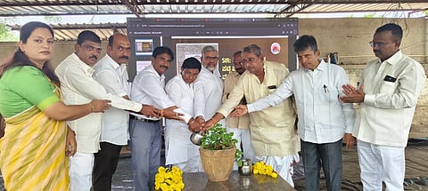 ಬಾಗಲಕೋಟೆ ತಾಲೂಕಿನ ತಿಮ್ಮಾಪುರ ಗ್ರಾಮದಲ್ಲಿ ಶನಿವಾರ ಕಾಂಗ್ರೆಸ್ ಪಕ್ಷದ ಕಾರ್ಯಕರ್ತರಿಗೆ ಏರ್ಪಡಿಸಿದ್ದ ಎಸ್‌ಐಆರ್ ಕುರಿತು ವಿಶೇಷ ತರಬೇತಿ ಕಾರ್ಯಾಗಾರವನ್ನು ಶಾಸಕ ಉಮೇಶ ಮೇಟಿ ಉದ್ಘಾಟಿಸಿದರು. ನಾಗರಾಜ ಹದ್ಲಿ, ಬಸವಂತಪ್ಪ ಮೇಟಿ, ಎಸ್.ಎನ್.ರಾಂಪುರ, ಮಲ್ಲಿಕಾರ್ಜುನ ಮೇಟಿ, ಎನ್.ಬಿ.ಗಸ್ತಿ ಮತ್ತಿತರರು ಇದ್ದರು.