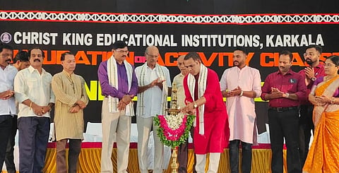  ಕ್ರೈಸ್ಟ್‌ಕಿಂಗ್ ಶಿಕ್ಷಣ ಸಂಸ್ಥೆಗಳಲ್ಲಿ ಸಹಪಠ್ಯ ಚಟುವಟಿಕೆಗಳ ಉದ್ಘಾಟನಾ ಸಮಾರಂಭಕ್ಕೆ ಶಶಿಕಾಂತ್ ಶೆಟ್ಟಿ ಚಾಲನೆ ನೀಡಿದರು. ಪ್ರಮುಖರಾದ ಡಾ.ಪೀಟರ್ ಫರ್ನಾಂಡಿಸ್, ಐ.ಕ್ರಿಸ್ಟೋಫರ್ ಕೋಟ್ಯಾನ್, ಲಕ್ಷ್ಮೀನಾರಾಯಣ ಕಾಮತ್, ಜೋಸ್ನಾ ಸ್ನೇಹಲತಾ, ಜಾಲಿ ಜೇಕಬ್ ಉಪಸ್ಥಿತರಿದ್ದರು.  