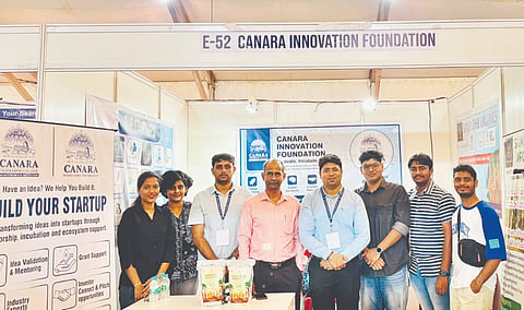  ಕೆನಾರಾ ಇಂಡಸ್ಟ್ರೀಯಲ್ ಟೆಕ್ ಎಕ್ಸ್‌ಪೋ-2026ರಲ್ಲಿ ಕೆನರಾ ಇಂಜಿನಿಯರಿಂಗ್ ಕಾಲೇಜಿನ ಇಂಕ್ಯುಬೇಷನ್ ಕೇಂದ್ರವಾದ ಕೆನರಾ ಇನೋವೇಷನ್ ಫೌಂಡೇಶನ್ (ಸಿಐಎಫ್) ವತಿಯಿಂದ ವಿದ್ಯಾರ್ಥಿಗಳಿಂದ ರೂಪುಗೊಂಡ ಹಲವಾರು ಸ್ಟಾರ್ಟ್‌ಅಪ್‌ಗಳು ಪ್ರದರ್ಶನಕ್ಕಿಡಲಾಗಿದ್ದು, ವೀಕ್ಷಕರ ಗಮನಸೆಳೆದವು.