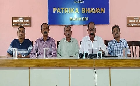 ಸುದ್ದಿಗೋಷ್ಠಿಯಲ್ಲಿ ಚೇನಂಡ ಹಾಕಿ ಉತ್ಸವದ ಕಾರ್ಯದರ್ಶಿ ಮಧು ಮಾದಯ್ಯ ಮಾತನಾಡಿದರು.